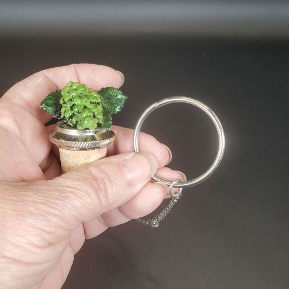 Green Grape Pewter Wine Bottle Stopper – Hand Painted Cork Bar Accessory - Picture 5 of 6